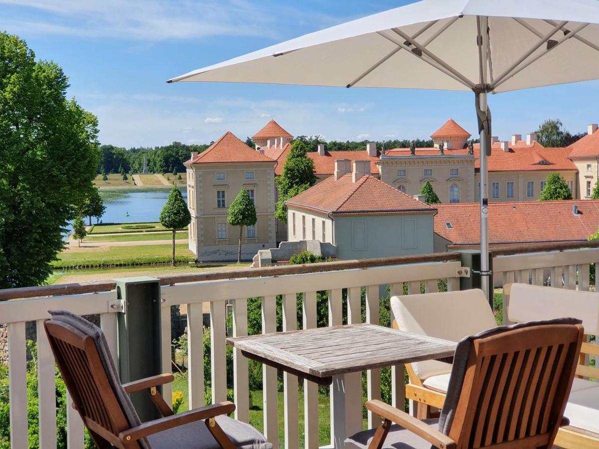 Loggiahaus Am Schloss, 5 Ferienwohnungen, Teils Mit Schloss- Und Seeblick ラインスベルク エクステリア 写真