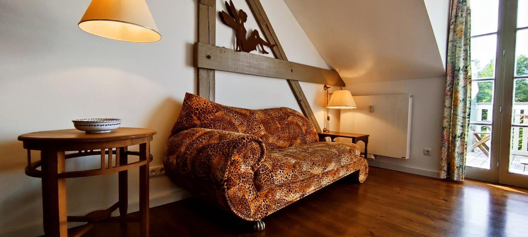 Loggiahaus Am Schloss, 5 Ferienwohnungen, Teils Mit Schloss- Und Seeblick ラインスベルク エクステリア 写真