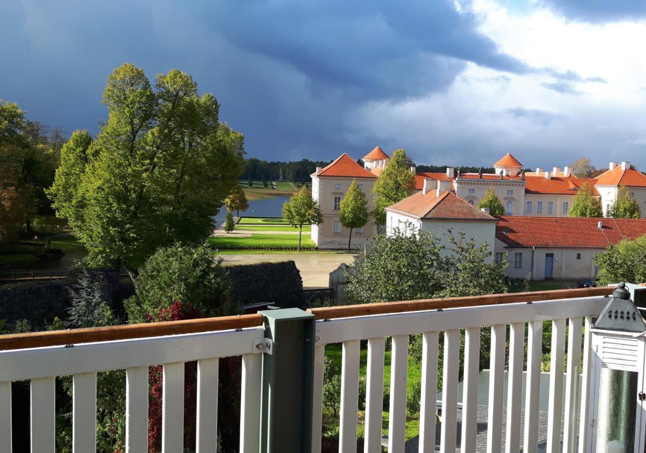 Loggiahaus Am Schloss, 5 Ferienwohnungen, Teils Mit Schloss- Und Seeblick ラインスベルク エクステリア 写真