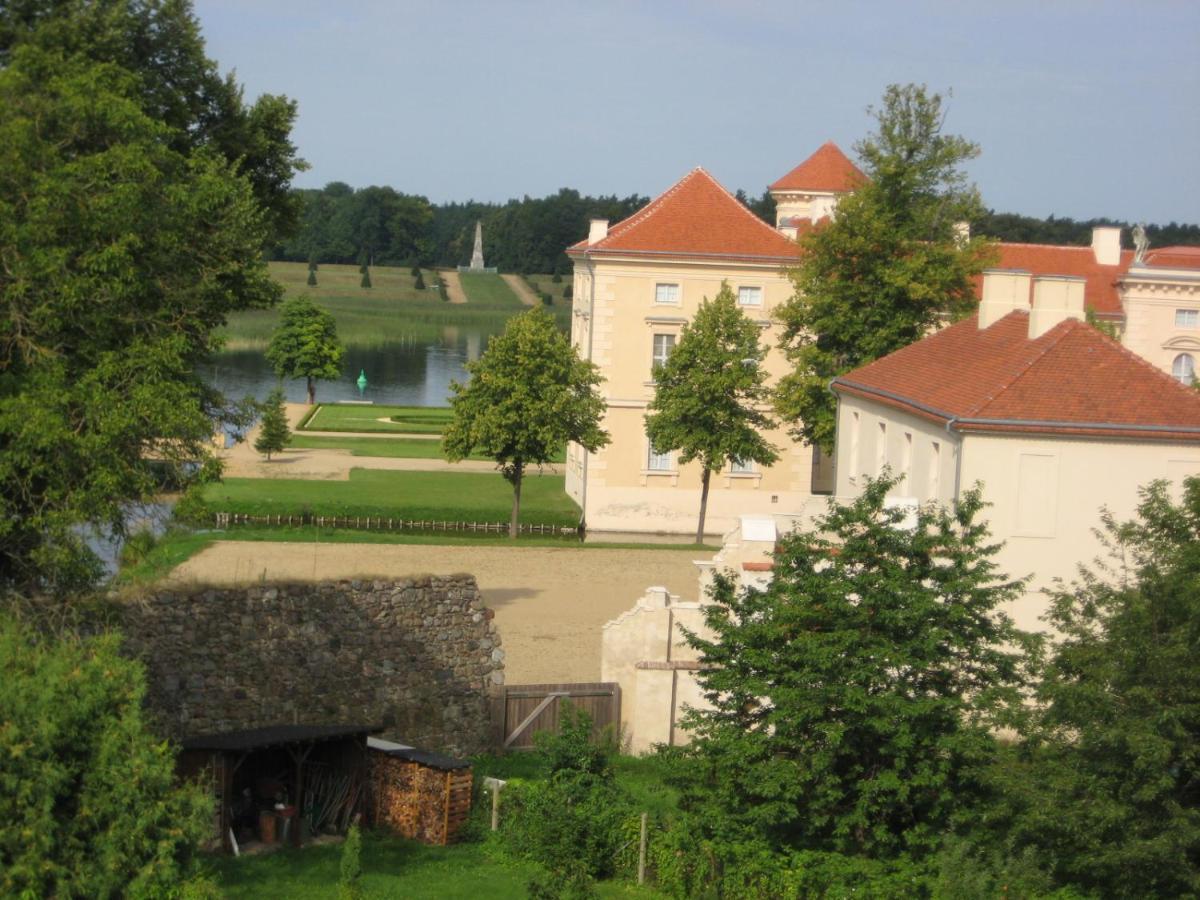 Loggiahaus Am Schloss, 5 Ferienwohnungen, Teils Mit Schloss- Und Seeblick ラインスベルク エクステリア 写真
