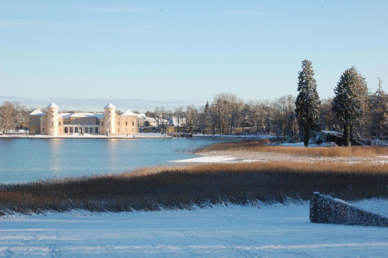 Loggiahaus Am Schloss, 5 Ferienwohnungen, Teils Mit Schloss- Und Seeblick ラインスベルク エクステリア 写真